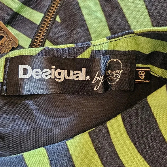 DESIGUAL Women’s Sleeveless Sheath Artsy Graphic Green Striped Mini Dress Sz 46. - Picture 14 of 15